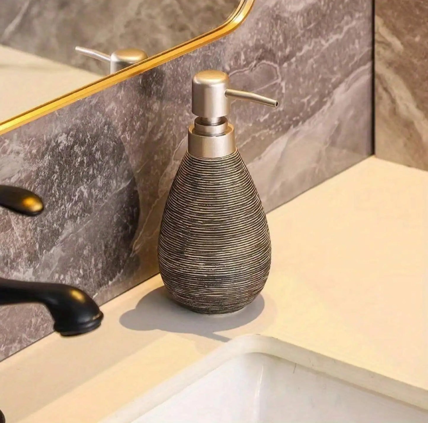 Ceramic Dispenser